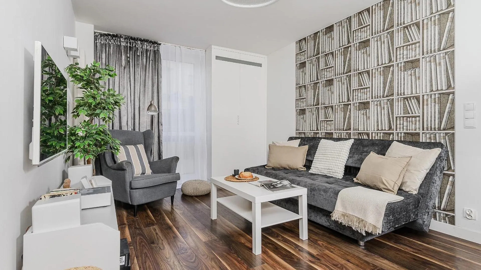 Grzybowska P&O Serviced Apartments Warsaw 0*,  Poland